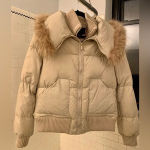 BCBGMAXAZARIA women’s short puffer coat